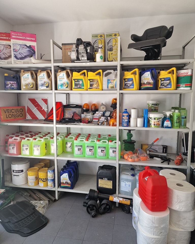 Material Agrícola, Automóvel, Motos e muito mais