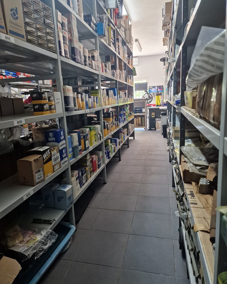 Material Agrícola, Automóvel, Motos e muito mais