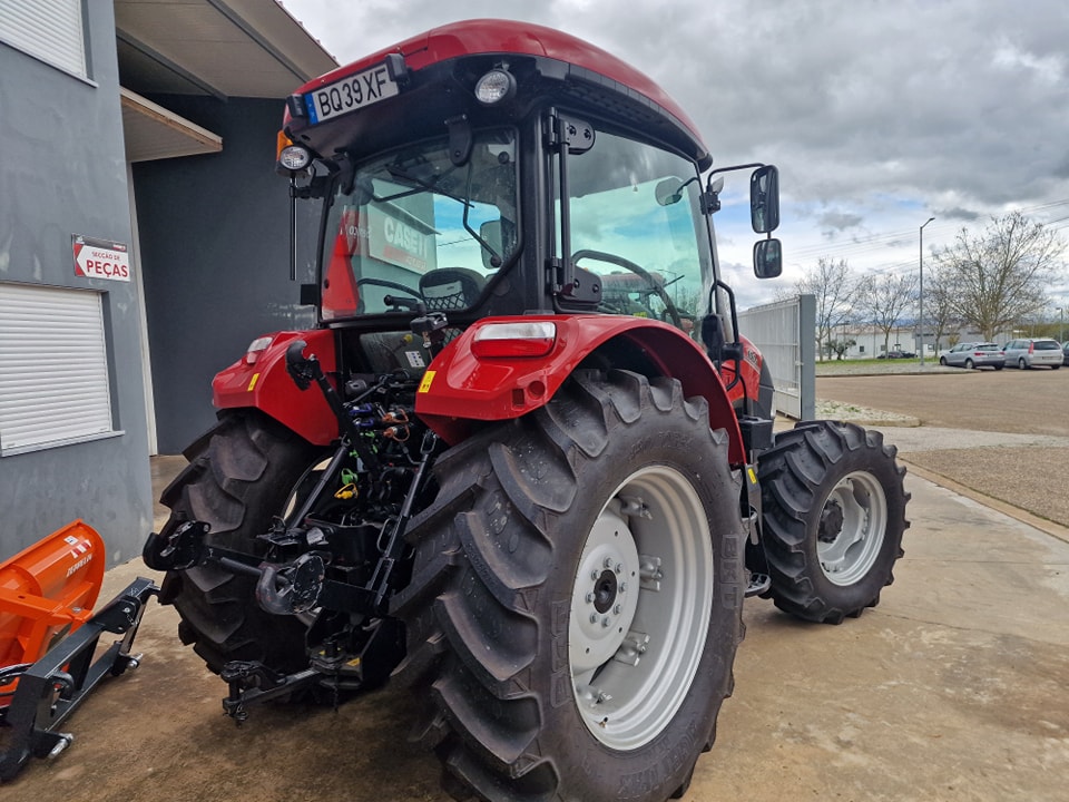 Case IH Farmall 100A (alterado para olival)